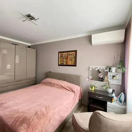 Top Luxury Apartment